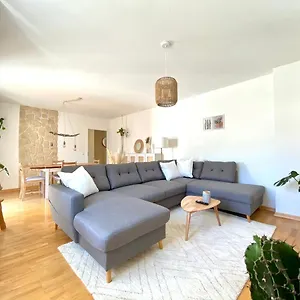Butler Boho Boutique Netflix Füssen