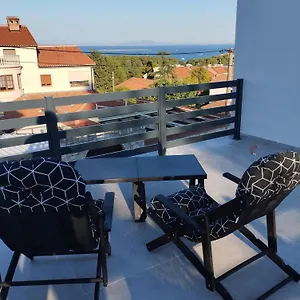 House Palac Premantura
