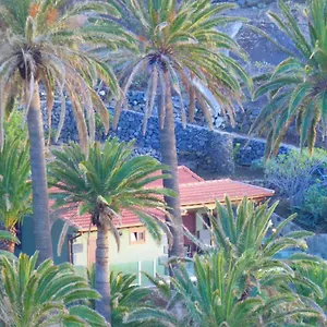 https://el-pirguan-holiday-house-your-oasis-in-la-gomera.in-canary-islands.com